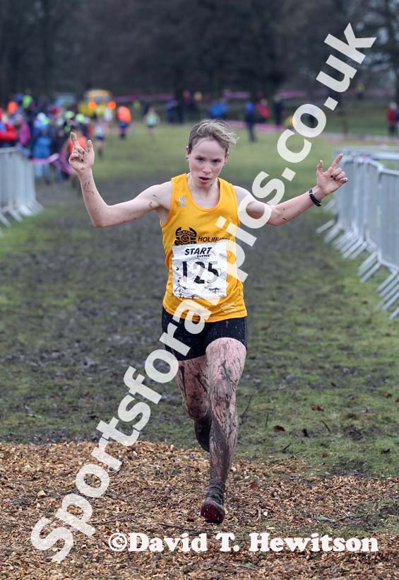 Katie Walshaw (Holmfirth) wins the senior womens Northern Cross Country Champs, Knowsley Safari Park. Photo: David T. Hewitson/Sports for All Pics